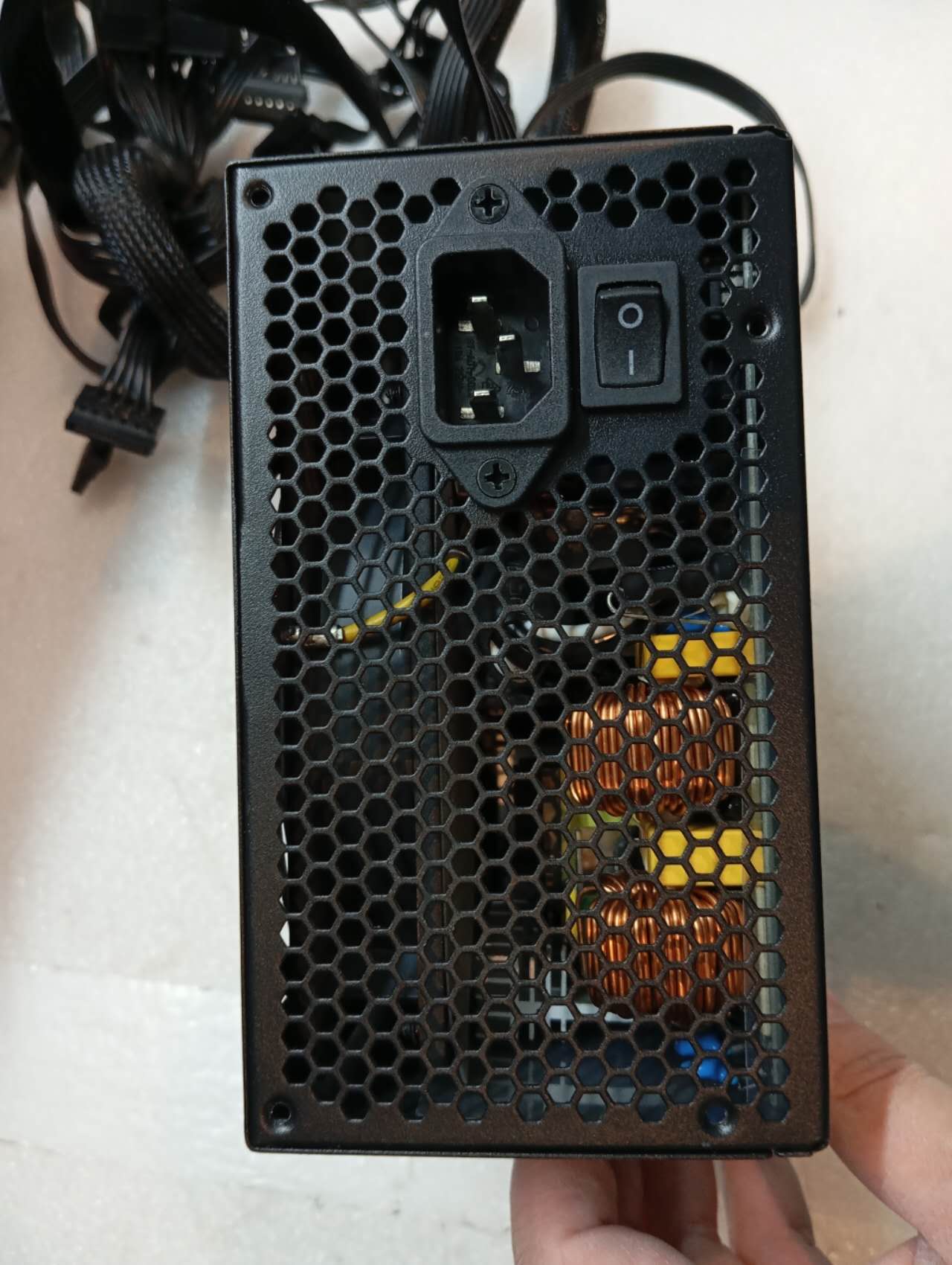 Refurbished Cooler Master MWE GOLD 550 Refurbished Cooler Master MWE GOLD 550